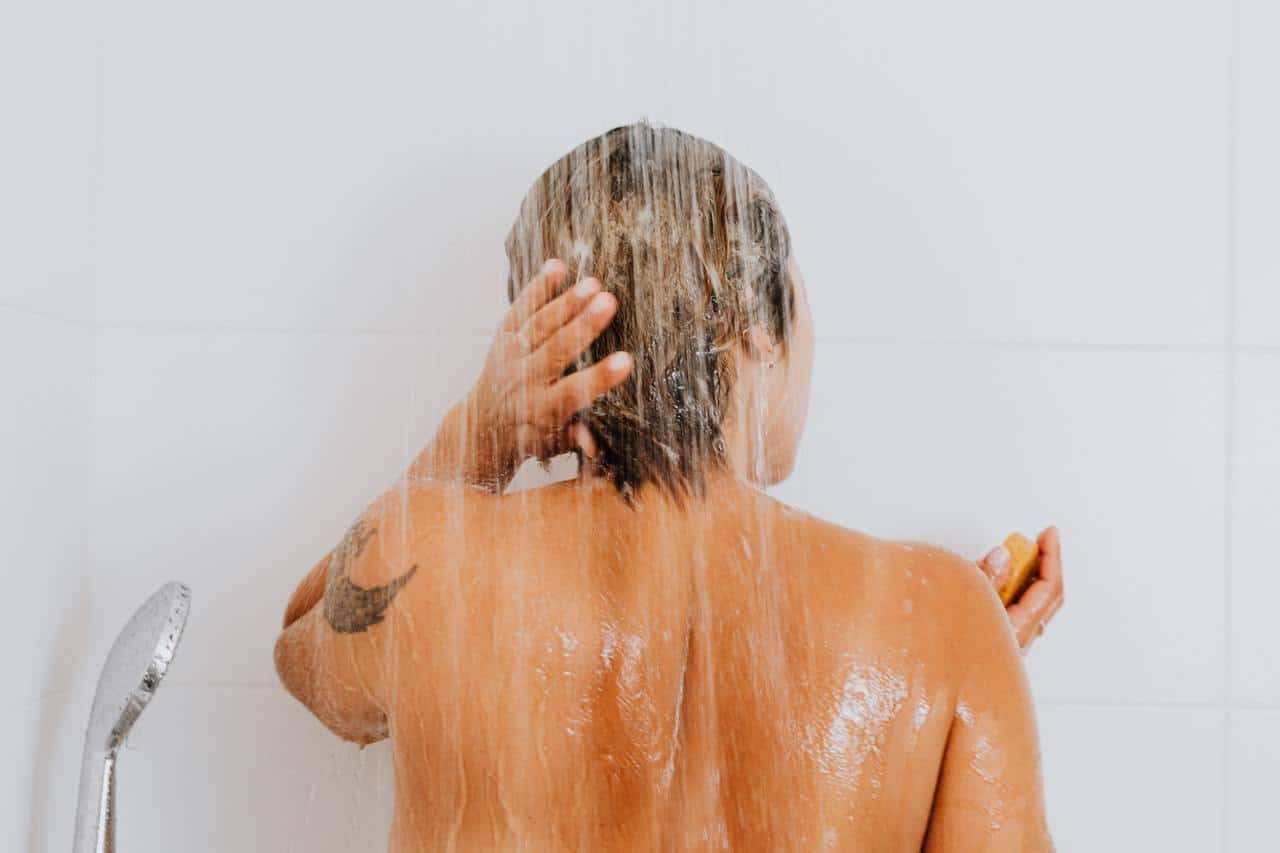 Douchez-vous ou lavez-vous avec de l’eau plus fraîche